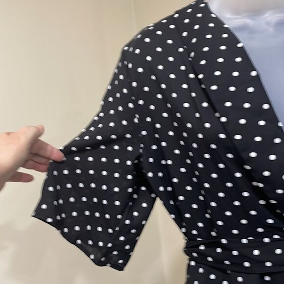 NWT PrettyLittleThing Black White Polka Dot Wrap Dress. Size 4 S small - Picture 3 of 10